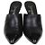 Mules Chanel in pelle nera e pelle verniciata con perle e punta cap toe Nero