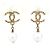 Boucles d'oreilles pendantes Chanel dorées et blanches