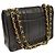 Chanel Classic Flap Vertical Quilted Lambskin Jumbo Negro - vista 2