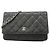 Portafoglio a spalla con catena Chanel Matelassé in Black Nero