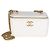 Chanel Pillow Crush Vanity em pele de cordeiro acolchoada branca com corrente Branco