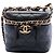 Chanel Piccola Vanity Case in pelle di vitello matelassé nera con catena e barra Nero