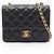 Chanel Matelassé Schultertasche Schwarz