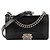CHANEL - Borsa a tracolla mini Chanel Boy in pelle liscia nera Nero