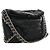 Chanel Bolsa Hobo em pele de cordeiro matelassada preta lavada com corrente Preto - vista 8