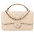 Borsa a patta porta-cellulare Chanel in pelle d'agnello matelassé beige e marrone con catena e hardware light gold, 2023