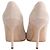 Décolleté Manolo Blahnik in camoscio beige - vista 2