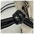 Borsa a tracolla Chanel Cambon in pelle di agnello bianca e nera Nero Bianco - vista 9