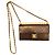 Clutch Chanel Chic Pearls 2019 de piel de cabra acolchada con cadena
