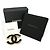 Broche Chanel B24B de resina chapada Coco Mark Negro Dorado - vista 2
