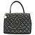 Bolso Tote Chanel de piel de becerro granulada negra Negro
