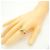 Anillo Cartier Trinity Must Essence Band - vista 7