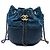 Borsa a secchiello Gabrielle Chanel in denim stampato blu e vitello trapuntato, Small