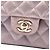 Bolsa de Ombro Chanel Medium Classic Double Flap em pele de cordeiro iridescente rosa - vista 5