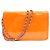 Borsa a tracolla Chanel in pelle verniciata arancione con cuciture Coco Mark - vista 3
