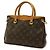 Bolsa Louis Vuitton Monogram Pallas BB Dourado - vista 3