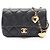 Bolso de hombro Chanel Matelassé de piel de cordero negra Negro
