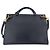 Gucci GG Marmont Schultertasche mit Henkel aus schwarzem genarbtem Leder - Ansicht 3