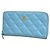 Monedero Chanel de piel de becerro granulada azul claro