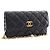 Borsa a tracolla Wallet On Chain Chanel CC in pelle d'agnello matelassé smaltata e perle, nera Nero - vista 11