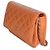 Portafoglio Chanel Classic Wallet On Chain in vernice matelassé arancione scuro - vista 3
