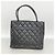 Chanel Tote Bag aus schwarzem genarbtem Kalbsleder - Ansicht 10