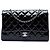 Clutch a patta trapuntata in vernice nera Chanel CC con catena