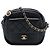Bolsa Day Camera Chanel CC acolchoada em couro Caviar preto