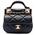 Portacarte Lady Chanel in vitello matelassé nero con logo CC e borsa con manico a catena