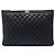 Clutch Chanel Boy O Case Large in pelle caviar matelassé nera