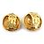 Boucles d'oreilles clips Chanel en métal doré - vue 4
