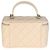 Piccola borsa vanity Chanel in pelle d'agnello matelassé beige con manico superiore e catena - vista 2