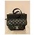 Chanel Borsa a Tracolla Uniform in Pelle Matelassé Nera - vista 2