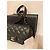 Chanel Borsa a Tracolla Uniform in Pelle Matelassé Nera - vista 4