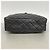 Bolsa de ombro Chanel em couro de bezerro preto - vista 3
