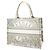 Dior Book Tote Medium in tela ricamata bianca Rêve d'Infini - vista 2