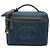 Borsa beauty Chanel Blue CC Denim Vanity Bag