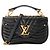 LOUIS VUITTON - Borsa a tracolla New Wave Louis Vuitton in pelle matelassé nera