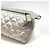 Chanel Schultertasche aus Leder in Elfenbein - Ansicht 9