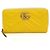 Cartera larga Gucci de piel amarilla