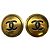 Orecchini a clip rotondi Chanel Gold CC placcati oro e smalto