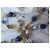 Autre Marque Collier de perles bleu et blanc avec détails dorés - vue 7