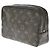 Louis Vuitton Trousse Toilette Monogram Canvas 23 - vista 3