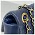 Borsa a tracolla Chanel in pelle blu navy - vista 9