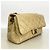 Borsa a tracolla Chanel Matelassé in Beige - vista 2
