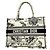 Christian Dior Canvas Tote Bag in Schwarz und Elfenbein