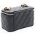 Chanel Vanity Case piccola CC matelassé in caviale nero con catena - vista 2