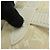 Borsa a tracolla Louis Vuitton Monogram Mini Lin Saumur 30 Dune M95314 - vista 18