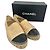 Espadrillas Chanel in pelle beige con logo CC intrecciato - vista 17