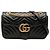 Gucci GG Marmont gesteppte Schultertasche aus Kalbsleder in Schwarz Medium